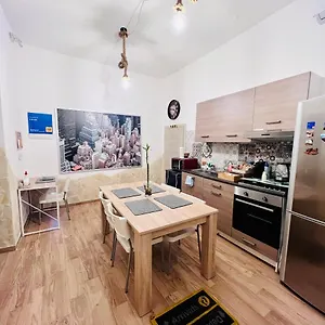 Bed & Breakfast Il, Aeroporto di Catania Fontana Rossa